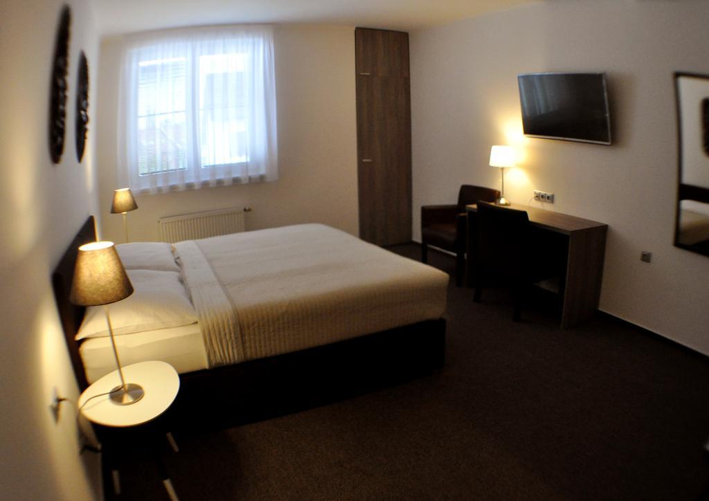 Studia Letcu 2A Leilighet Olomouc Eksteriør bilde